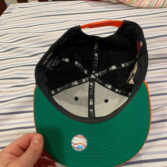 Miami Marlins SnapBack Hat - Picture 3 of 4